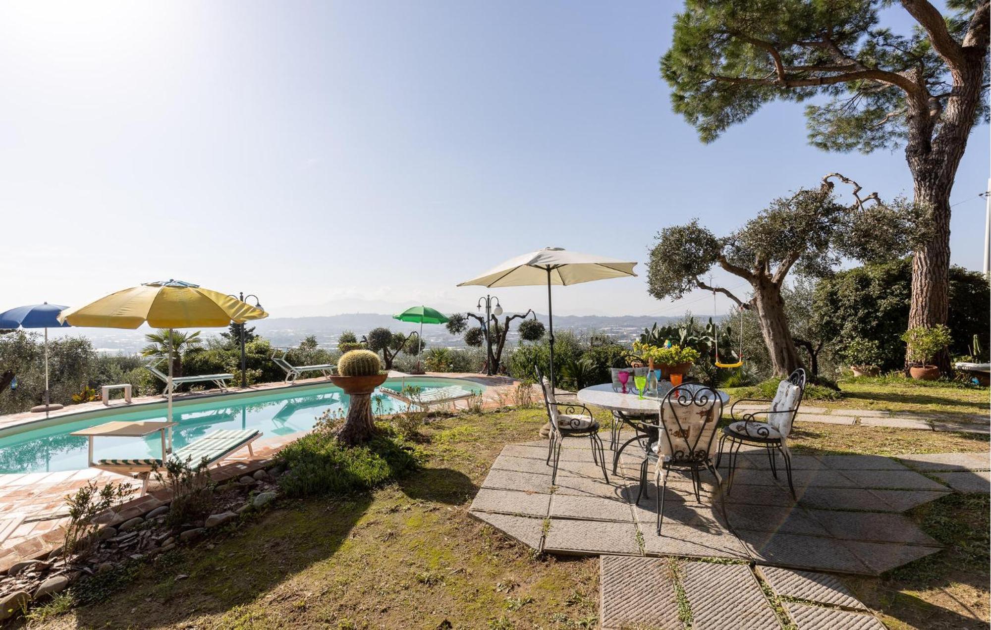 Beautiful Home In Uzzano Pt With Kitchen Εξωτερικό φωτογραφία